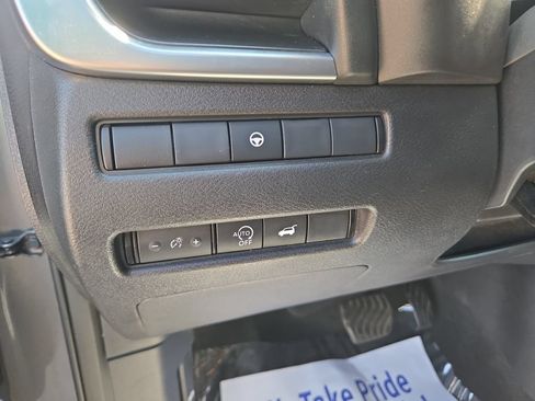 Used 2024 Nissan Rogue SV FWD image 20