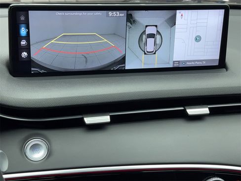 Used 2023 Genesis GV70 2.5T w/ Advanced Package image 30