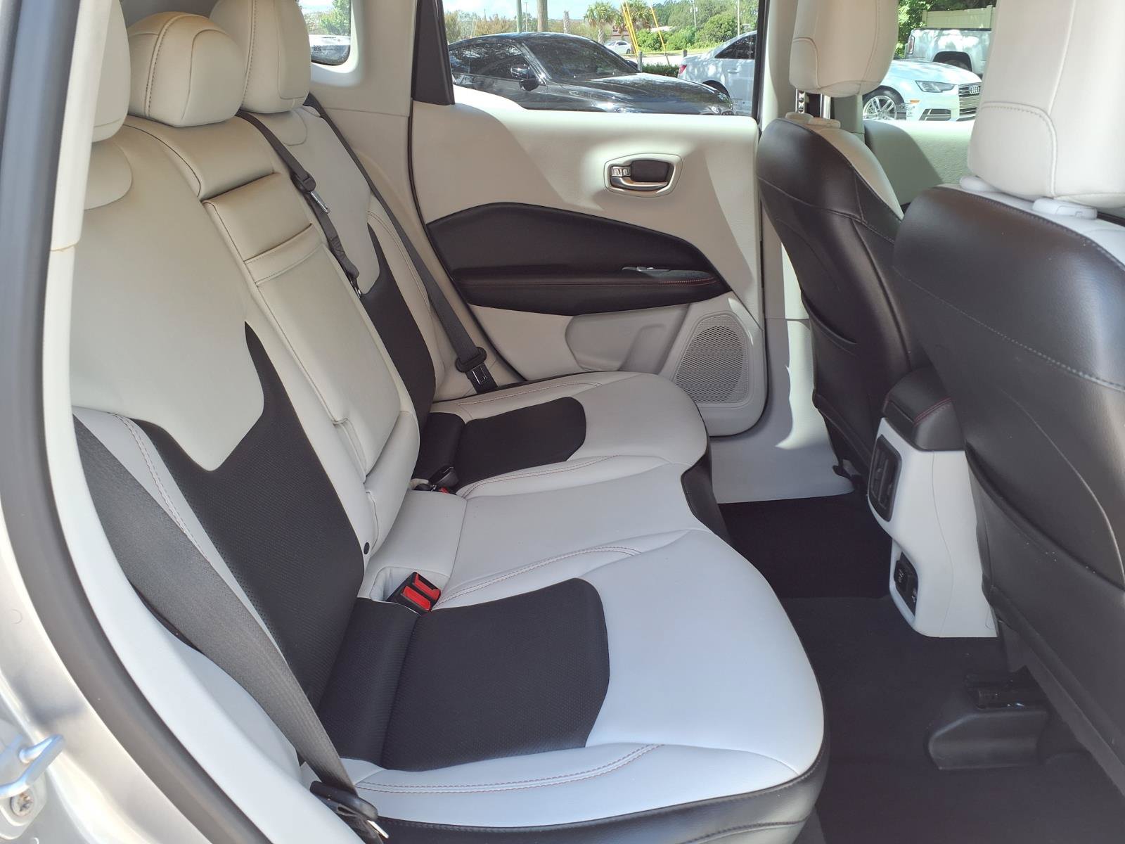 Used 2018 Jeep Compass Limited w/ Navigation Group FWD image 12