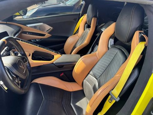 Used 2022 Chevrolet Corvette Stingray Premium Cpe w/ Z51 Performance Package RWD image 11
