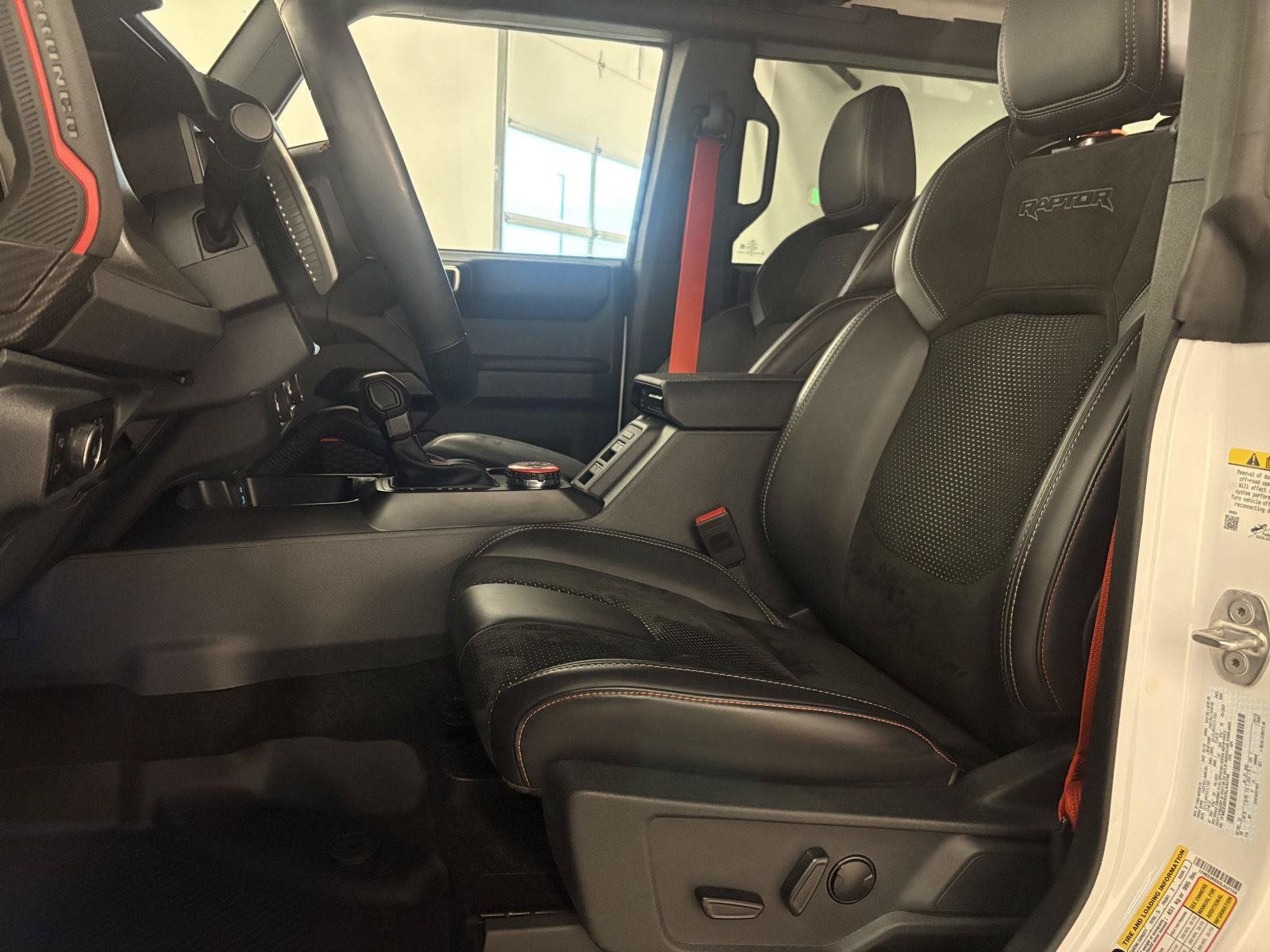 Used 2025 Ford Bronco Raptor w/ Interior Carbon Fiber Pack AWD/4WD image 17