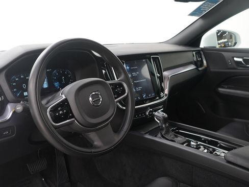 Used 2020 Volvo V60 T5 Cross Country AWD/4WD image 28
