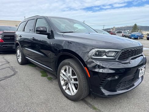 Used 2024 Dodge Durango GT AWD/4WD image 3