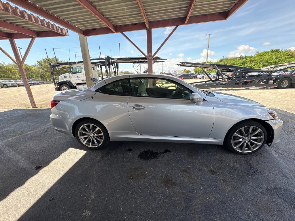 Used 2013 Lexus IS 350C w/ Luxury Pkg RWD image 5