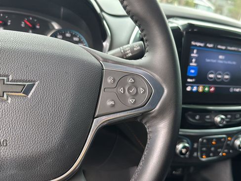 Used 2021 Chevrolet Traverse RS image 18