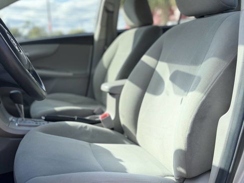 Used 2013 Toyota Corolla LE Special Edition image 13