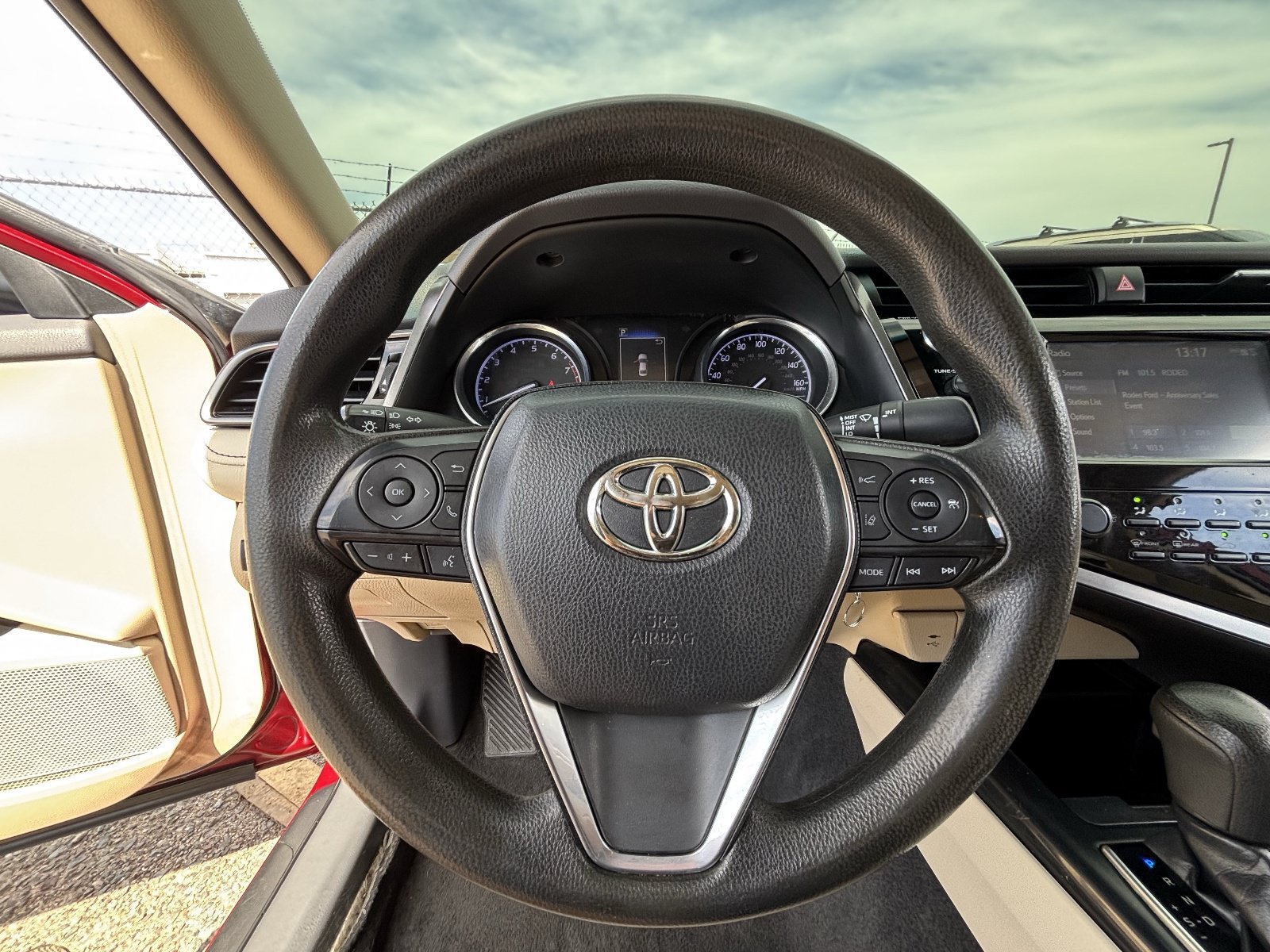 Used 2019 Toyota Camry LE w/ Carpet Mat Package FWD image 26