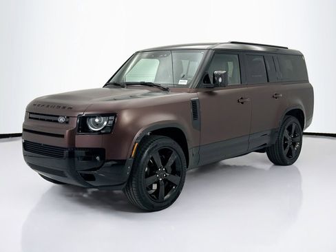 New 2026 Land Rover Defender 130 X-Dynamic SE AWD/4WD image 1
