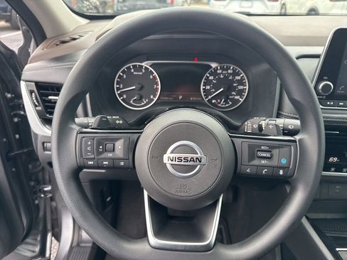 Certified 2021 Nissan Rogue SV image 24