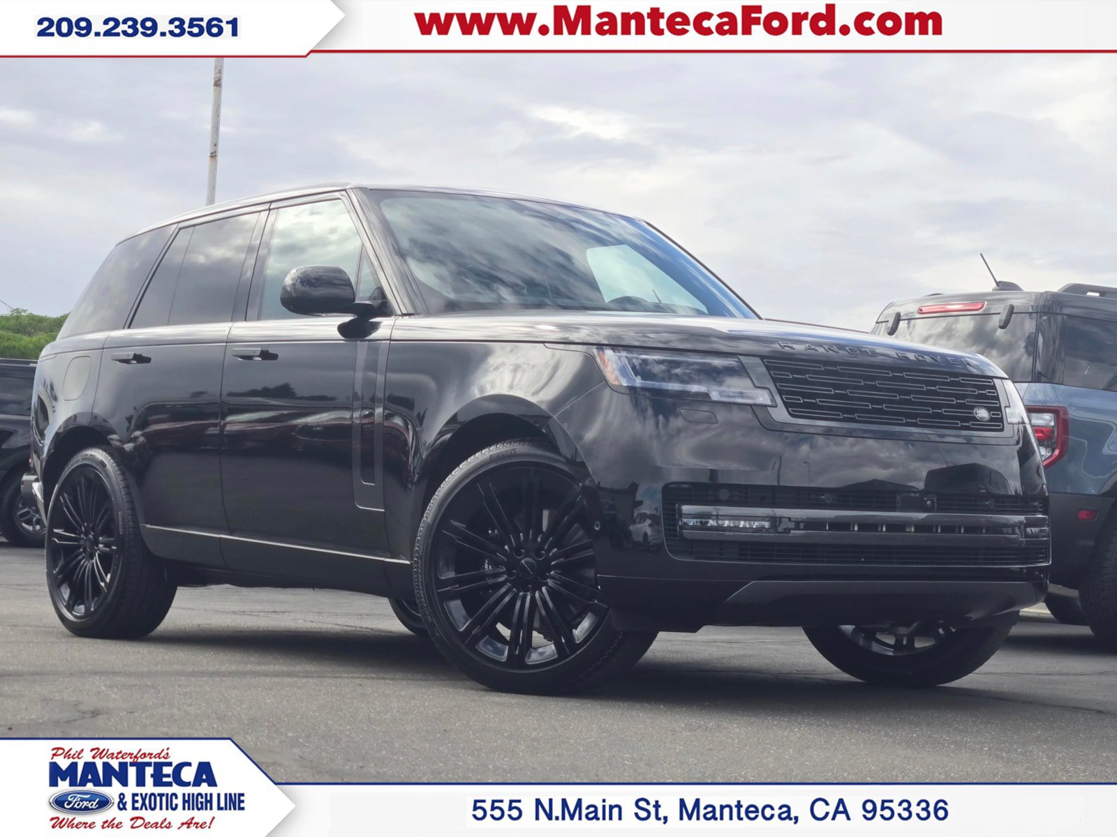 Used 2026 Land Rover Range Rover SE AWD/4WD image 1