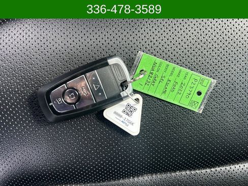Used 2022 Ford Escape SEL w/ Technology Package FWD image 29