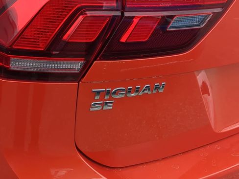 Used 2018 Volkswagen Tiguan SE image 13