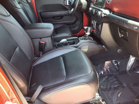 Used 2021 Jeep Wrangler Unlimited Rubicon AWD/4WD image 26