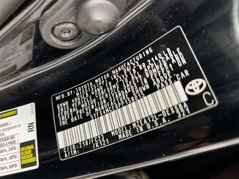 Used 2023 Toyota Corolla SE w/ Carpet Mat Package (TMS) image 28