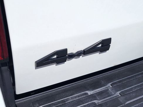 Used 2025 Toyota Tacoma TRD Off-Road image 12