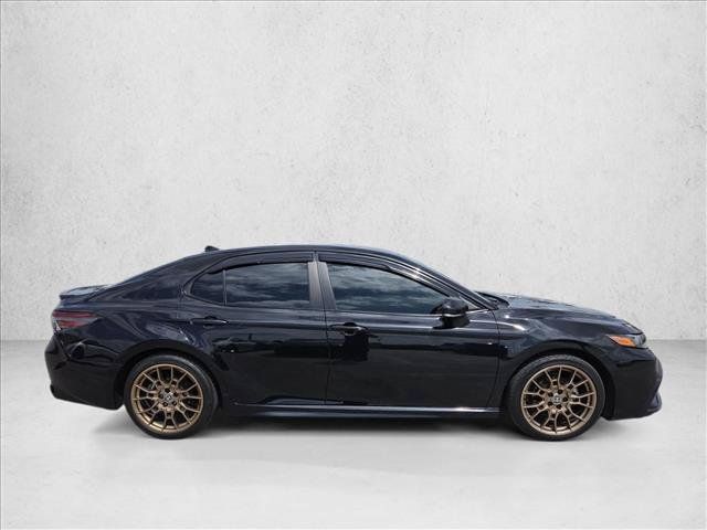 Used 2024 Toyota Camry SE FWD image 4
