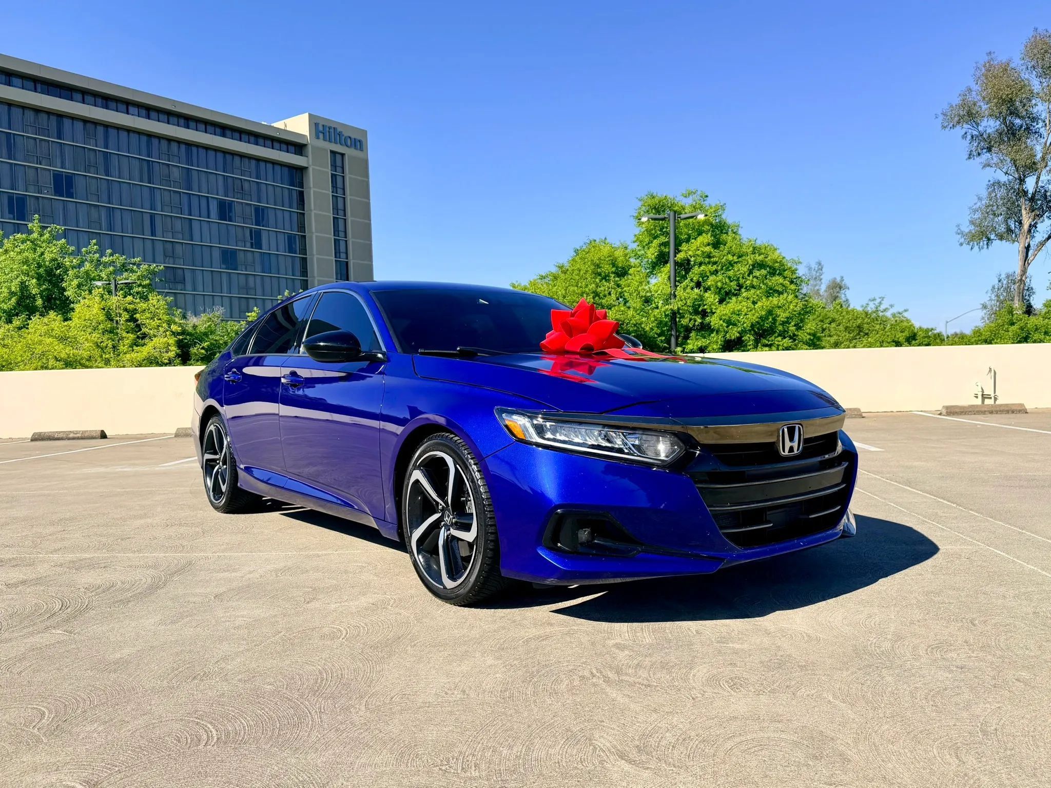 Used 2021 Honda Accord Sport image 2