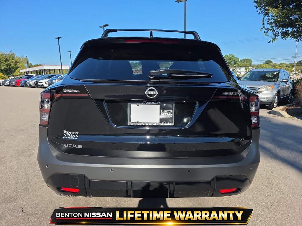 Used 2026 Nissan Kicks SV w/ SV Premium Package FWD image 10