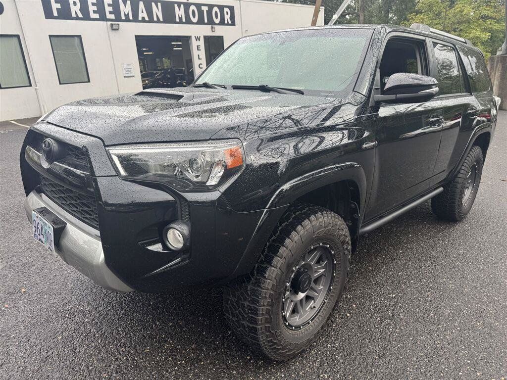 Used 2018 Toyota 4Runner TRD Off-Road Premium AWD/4WD image 6
