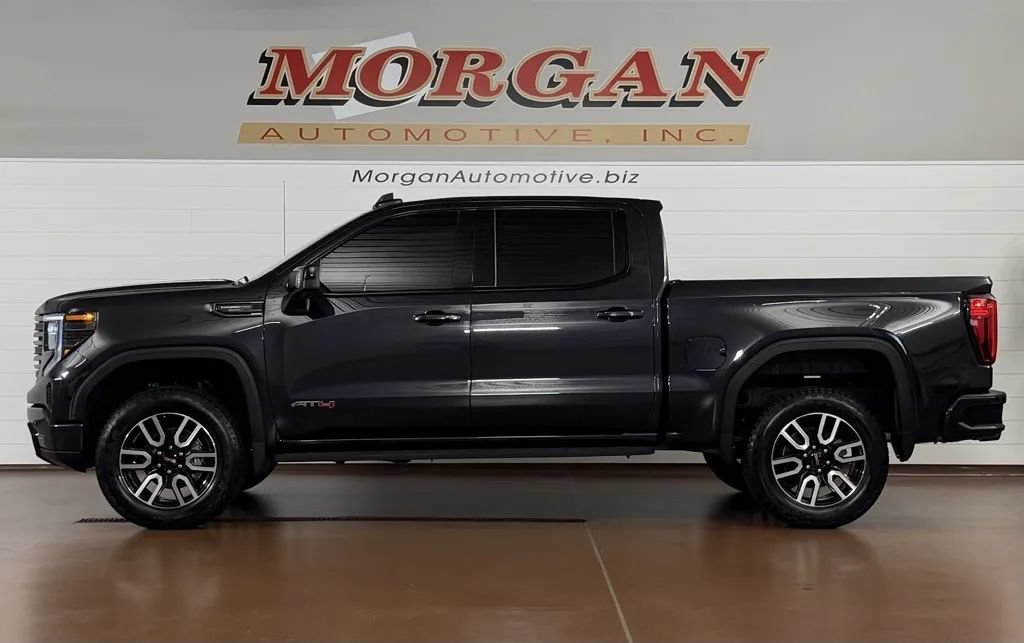 Used 2022 GMC Sierra 1500 AT4 w/ AT4 Premium Package AWD/4WD image 8