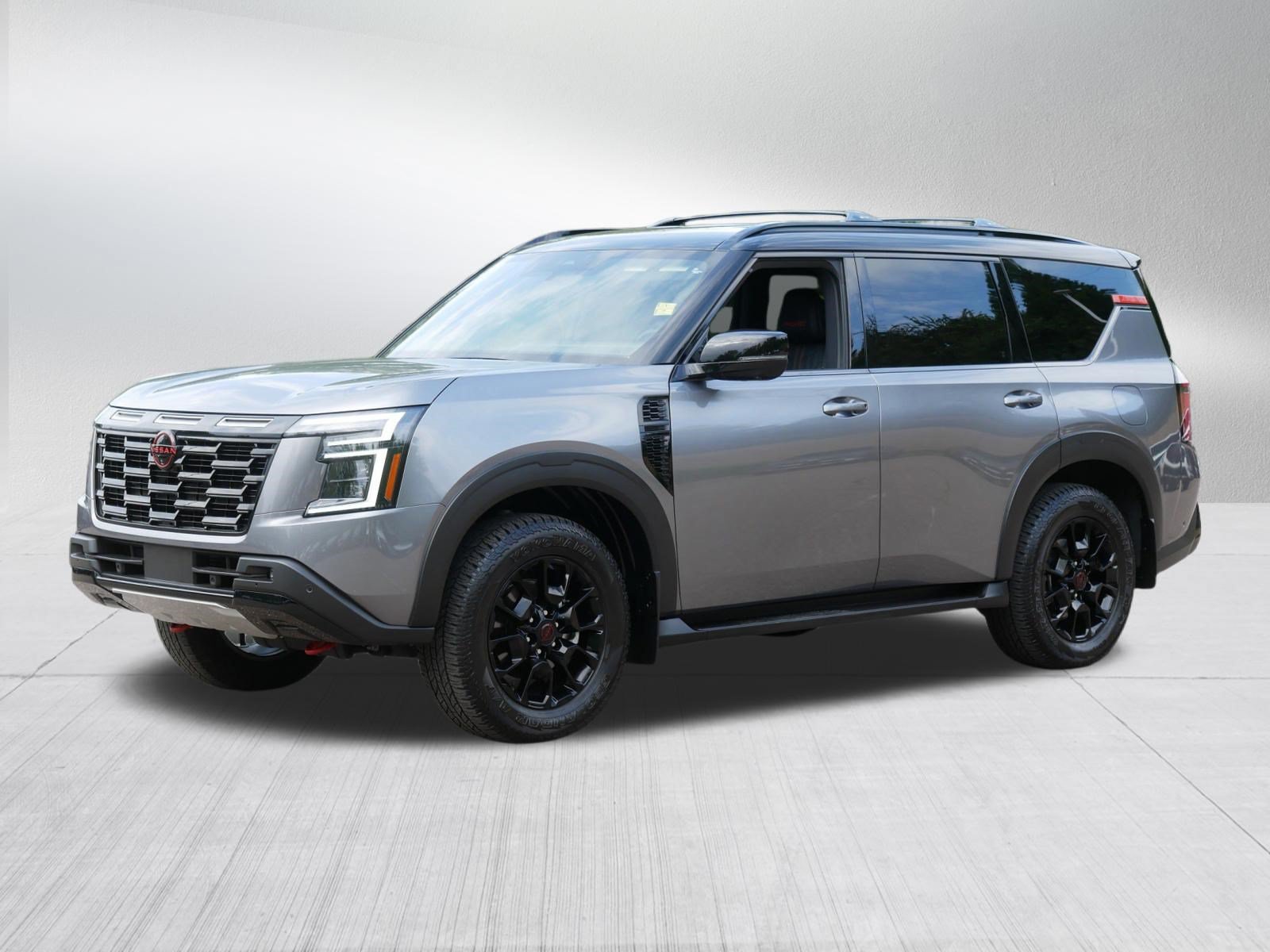 Certified 2025 Nissan Armada PRO-4X AWD/4WD image 3