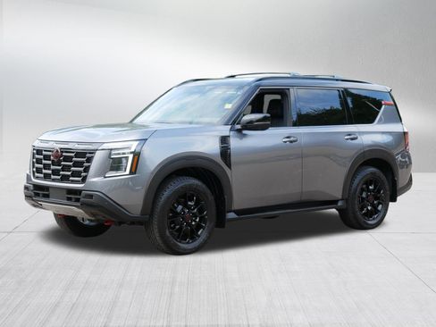 Certified 2025 Nissan Armada PRO-4X AWD/4WD image 3