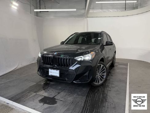 Used 2024 BMW X1 xDrive28i w/ Technology Package image 1
