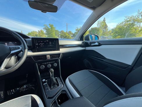 Used 2025 Volkswagen Taos S image 33