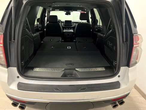 Used 2024 Chevrolet Tahoe High Country image 17