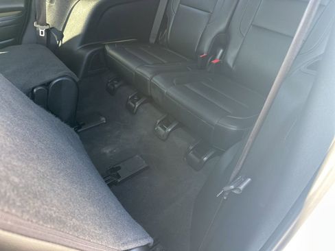 Used 2021 GMC Acadia SLT w/ Elevation Edition image 29