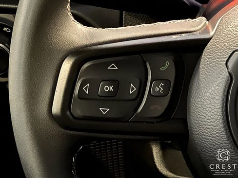 Used 2025 Jeep Wrangler Rubicon image 15