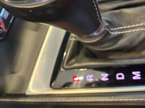 Used 2019 Chevrolet Corvette 1LT 2dr Stingray Conv image 32