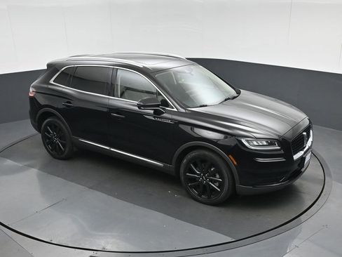 Used 2022 Lincoln Nautilus Reserve w/ Monochromatic Package AWD/4WD image 51