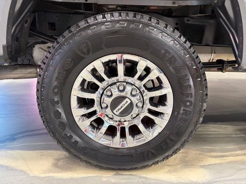 Used 2021 Ford F250 XLT w/ XLT Premium Package AWD/4WD image 24