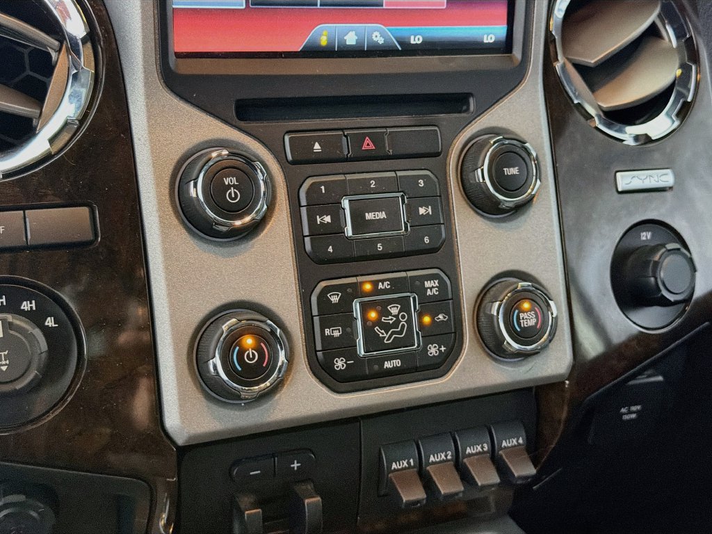 Used 2016 Ford F250 Platinum w/ FX4 Off-Road Package AWD/4WD image 21