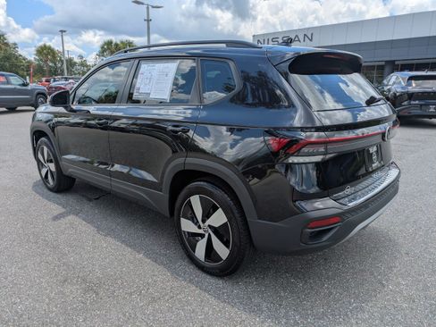 Used 2025 Volkswagen Taos S AWD/4WD image 6