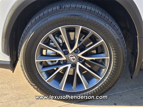 Certified 2025 Lexus NX 250 FWD image 10