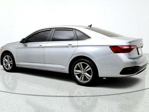 Used 2022 Volkswagen Jetta SE FWD image 7