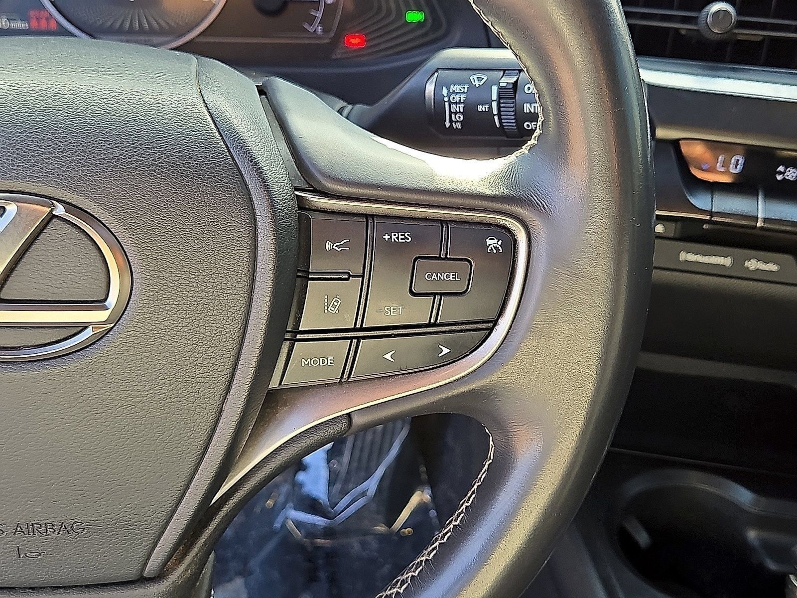 Used 2019 Lexus UX 200 w/ Accessory Package 2 FWD image 18