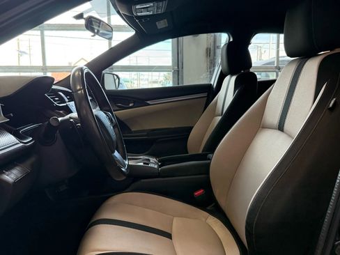 Used 2018 Honda Civic Sport image 8