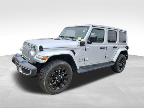 Used 2023 Jeep Wrangler Unlimited Sahara image 3