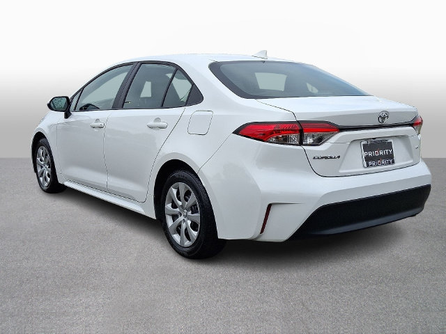 Used 2025 Toyota Corolla LE FWD image 6