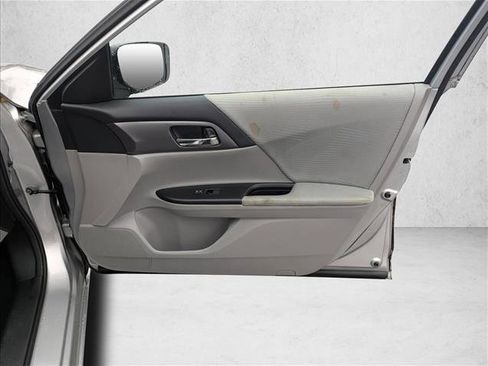 Used 2015 Honda Accord LX image 25