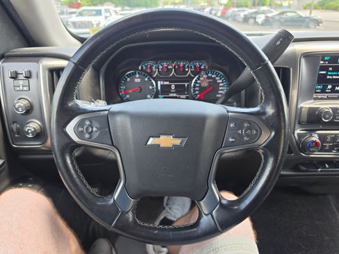 Used 2018 Chevrolet Silverado 1500 LT w/ All Star Edition AWD/4WD image 18