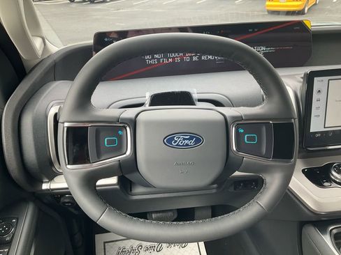 New 2026 Ford Expedition Max Active image 21