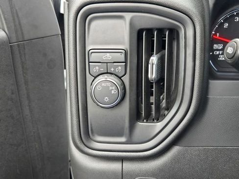 Used 2022 Chevrolet Silverado 1500 Custom image 26