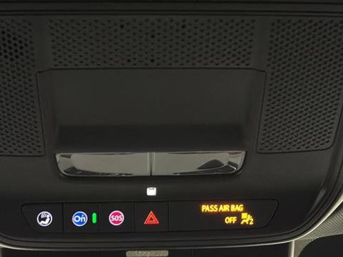 New 2026 Chevrolet Traverse LT image 9