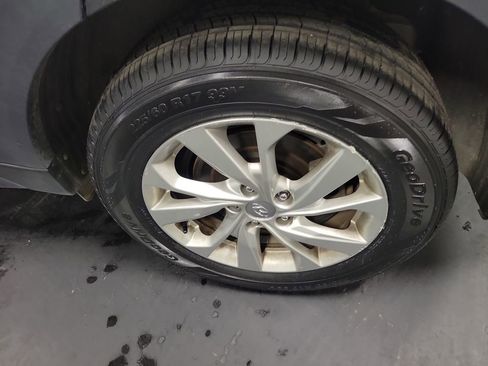 Used 2019 Hyundai Tucson SE image 11