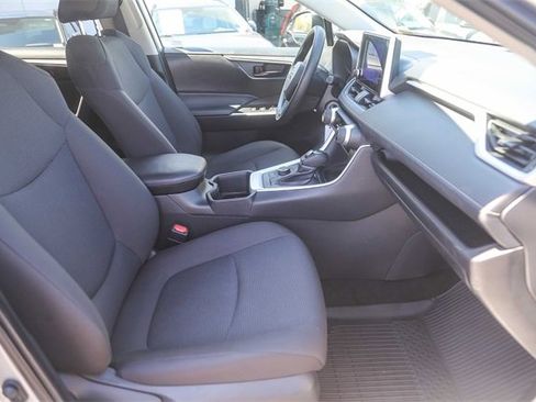 Used 2024 Toyota RAV4 LE image 18