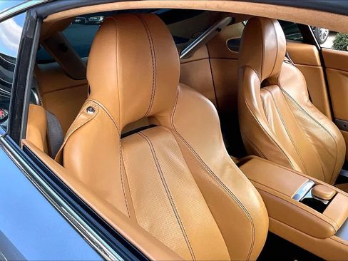 Used 2012 Aston Martin V8 Vantage Coupe image 18